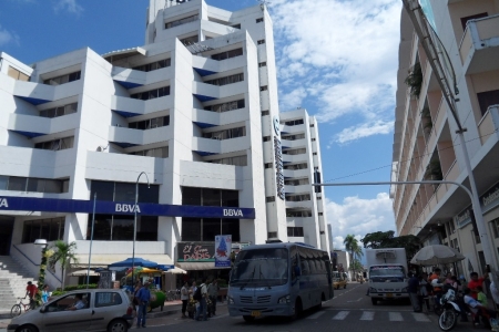 CENTRO COMERCIAL METROPOLITANO